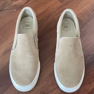 Gap Size 9 suede slip ons